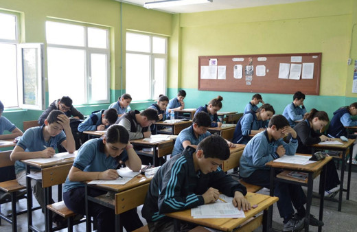 Bu pazartesi okullar açılıyor mu yarın okul var mı? 