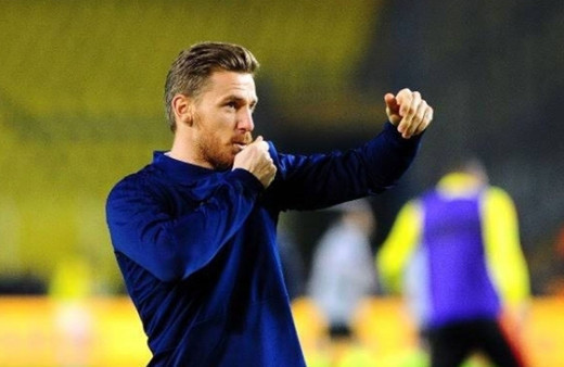 İlk maçında formayı öpmüştü! Serdar Aziz'den açıklama geldi