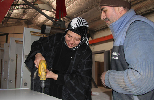 İşçi olarak girdiği atölyeyi satın aldı şimdi yurt dışına ihracat yapıyor