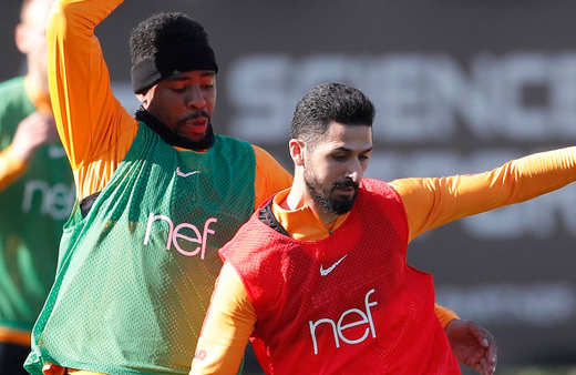 Galatasaray'a Emre Akbaba müjdesi