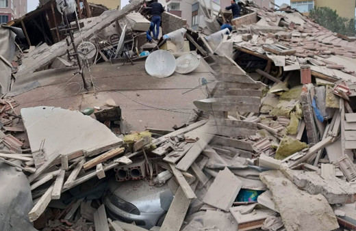 Kartal'da 8 katlı ve 24 daireli bina çöktü! İşte çöken binanın görüntüleri