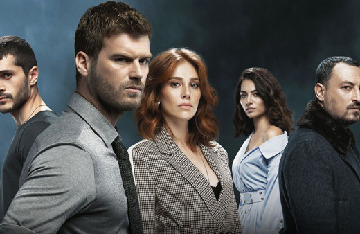 Kadir Adalı annesi kim Çarpışma Sare Şebnem Sönmez oldu