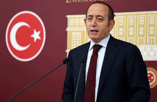 CHP Genel Sekreteri Akif Hamzaçebi istifa etti