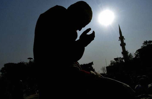 Cuma günü sela vakti okunan dualar kabul olur mu?