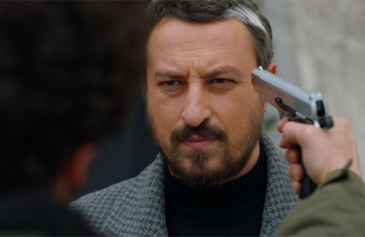 Çarpışma 10. bölüm ilk sahne