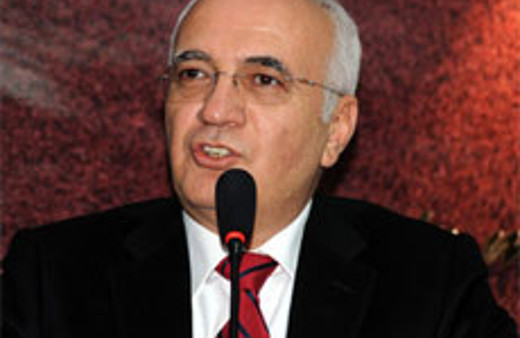 Seçilme yaşı CHP'ye bağlı!