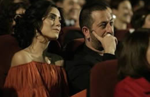 Cansu Dere'den Cem Yılmaz açıklaması