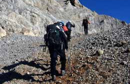 12 dağcı kayboldu
