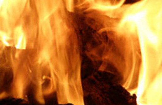 Uzun otları yakarken canından oldu!