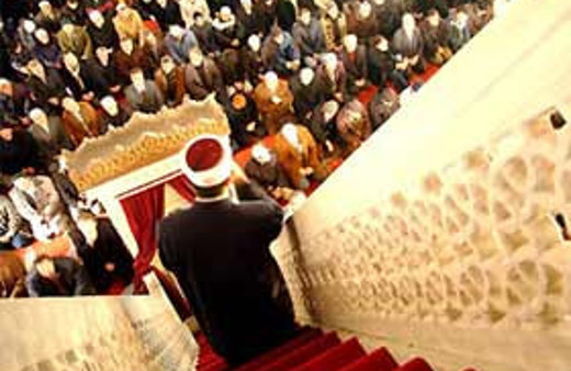 Hutbelerde hurafeler anlatıldı