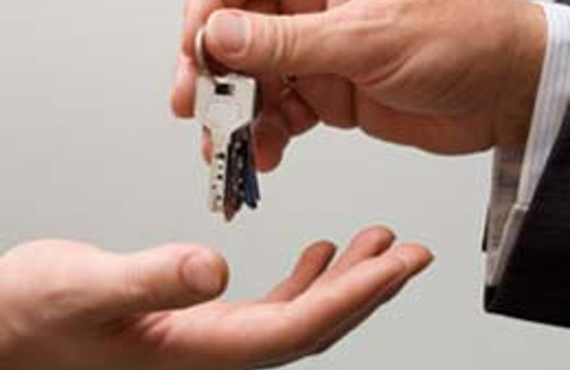 Ev sahipleri eski kiracıyı çıkarabilir!