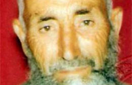 Yaşlı adamın öleceği içine doğdu