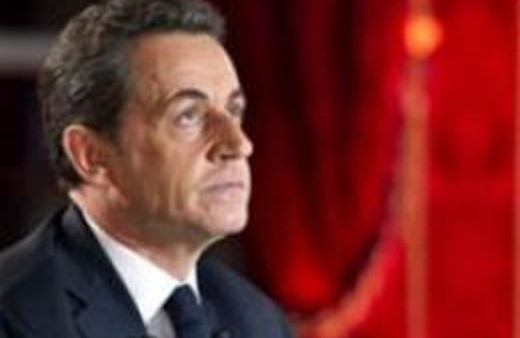 Sarkozy'e soykırım yasası şoku