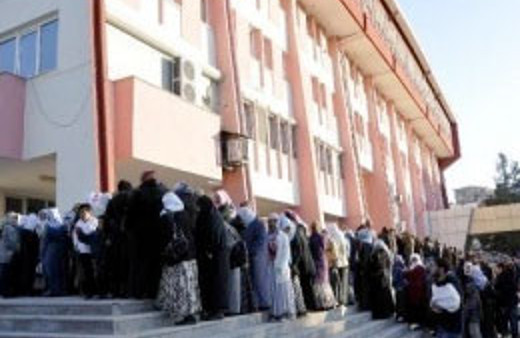 Hastanelerde randevu çilesi