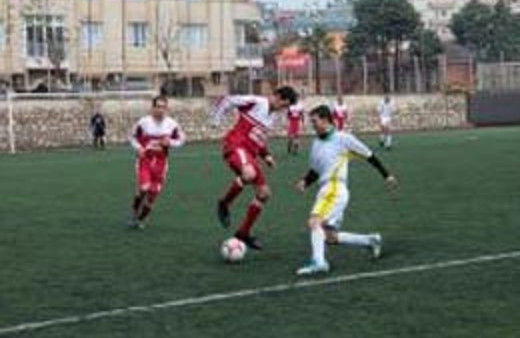 İşitme engelli oyuncular hakeme saldırdı