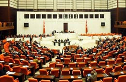 Meclis Ordu için birbirine girdi