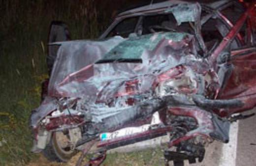 TEM'de kamyonet takla attı