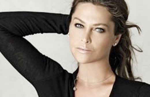 'Hülya Avşar'ın bacaklarını dikizledi'