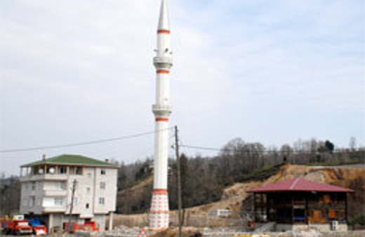 Böyle minare Rize'de olur