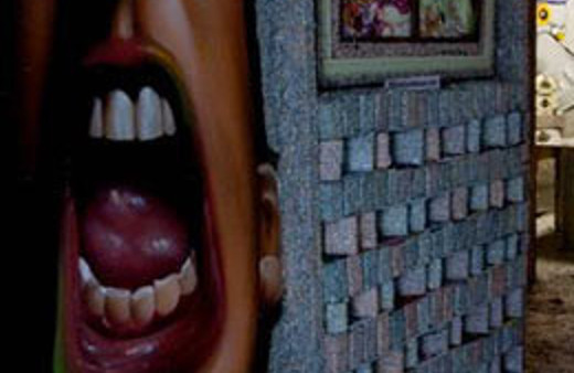 Bu evde beş parasız yaşıyor