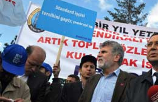 Petrol işçileri toplu sözleşme eyleminde