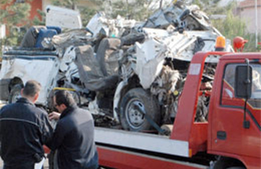 Minibüsün son hali dehşete düşürdü