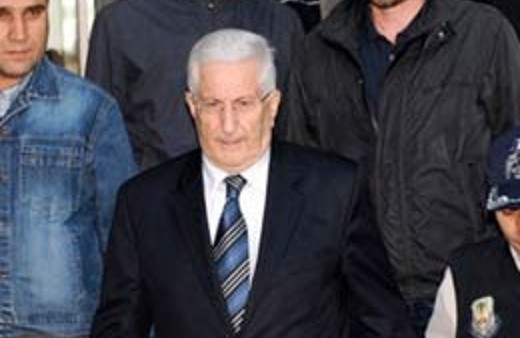 Çevik Bir'in cezaevindeki ilk isteği!