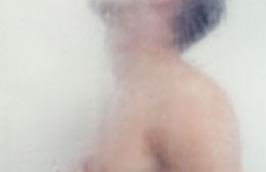 Banyo yaparken makatına pet şişe girmişti