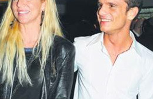 İlk kez sevgilisiyle görüntülendi