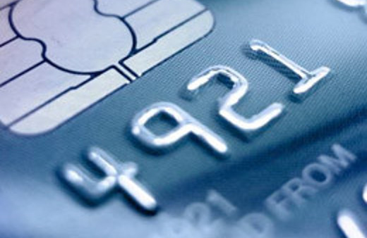 Hem şikayet ediyoruz hem kullanıyoruz