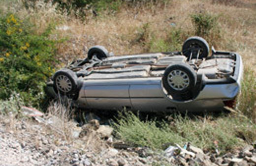 Araçtan sağ çıkan sürücü herkesi şaşırttı