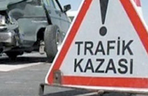 Otomobil takla attı