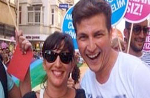 Açılay'dan gay açılımı!