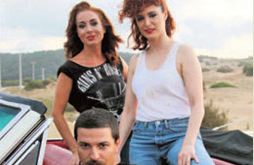 Ünlüler 90'lı yıllara döndü