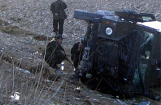 Siirt'te askeri araç devrildi