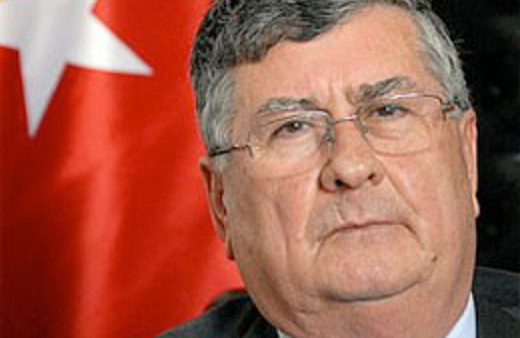 Twitter'da Adnan Keskin atışması