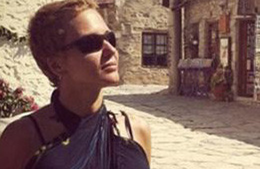 Yepyeni imajıyla tatile çıktı