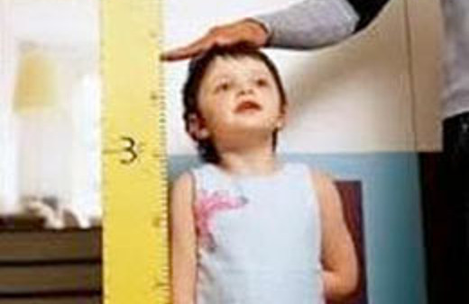 Sevgisiz büyüyen çocuk kısa kalıyor