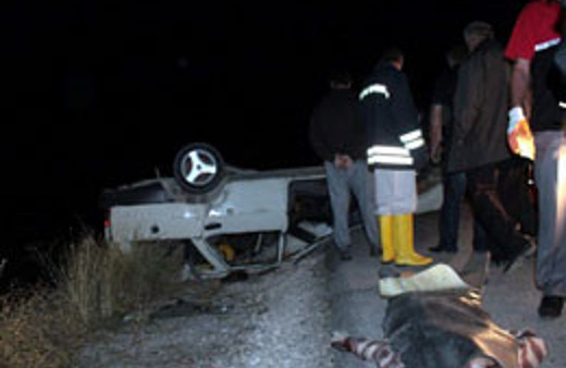 Araç takla attı: 1 ölü 6 yaralı