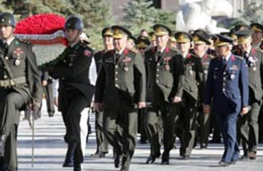 Komutanlardan mezarlık ziyareti