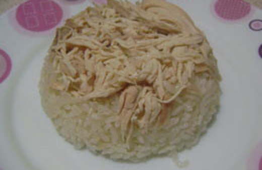 Tavuklu pilav 30 kişiyi zehirledi