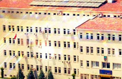 Pes! Karakolun çatısında bakın ne yaptılar