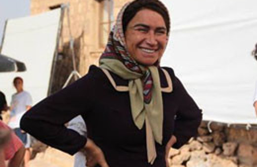 Demet Akbağ Hükümet gibi kadın