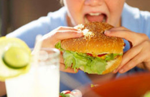 Ebeveynlere göre obezitenin sebebi abur cubur