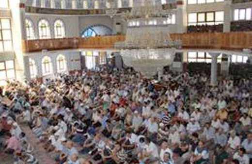 İşte memurun cuma namazı saati!