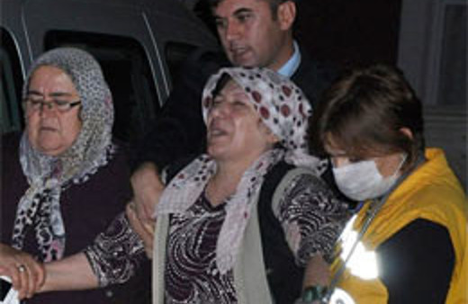 Tartıştığı kızını av tüfeğiyle vurdu