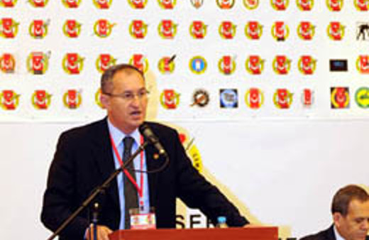 Gazetecilere tek çatı altında birleşme çağrısı