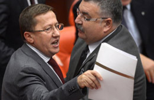 Meclis savaş alanına döndü