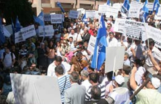 Öğretmenlere kadro umudu doğdu