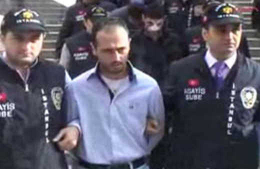 El şakasıyla gelen cinayet